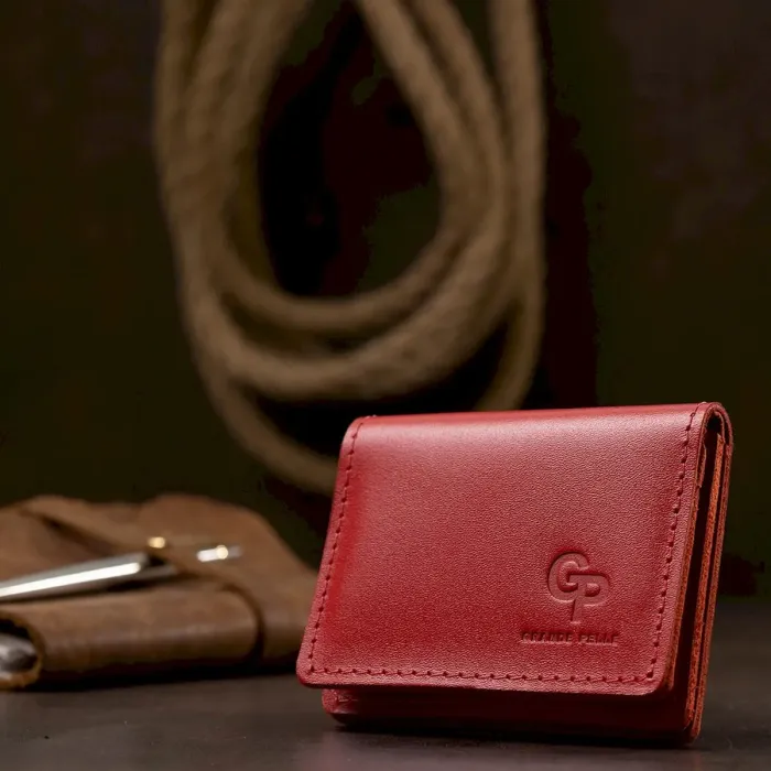 Шкіряна жіноча обкладинка для автодокументів GRANDE PELLE 11402 Червоний