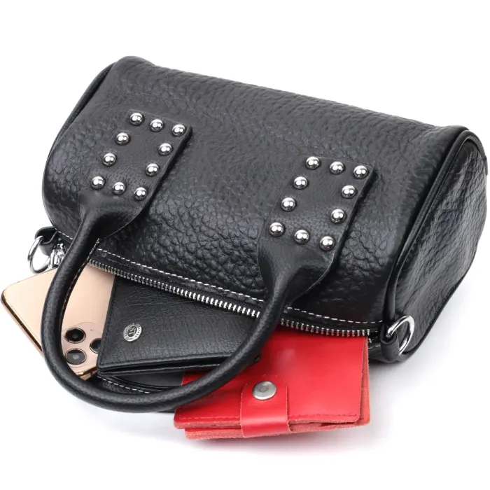 Шкіряна жіноча сумка з металевими акцентами на ручках Vintage 22369 Чорна