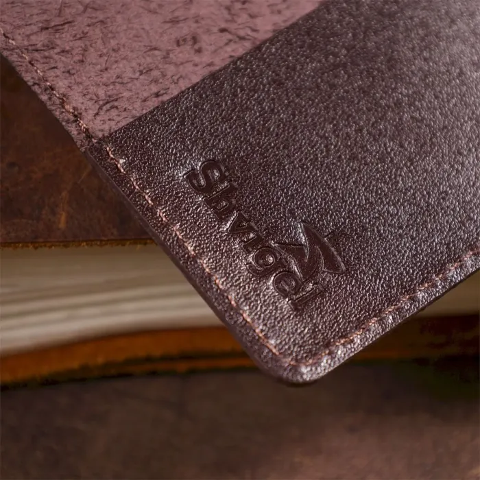 Шкіряна обкладинка на паспорт з написом SHVIGEL 13976