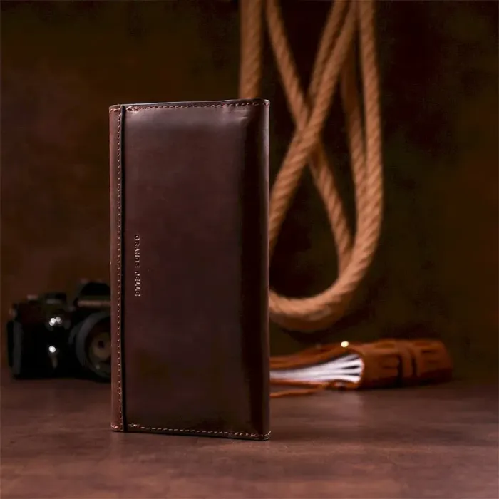 Шкіряний клатч унісекс на магніті GRANDE PELLE 11215 Коричневий