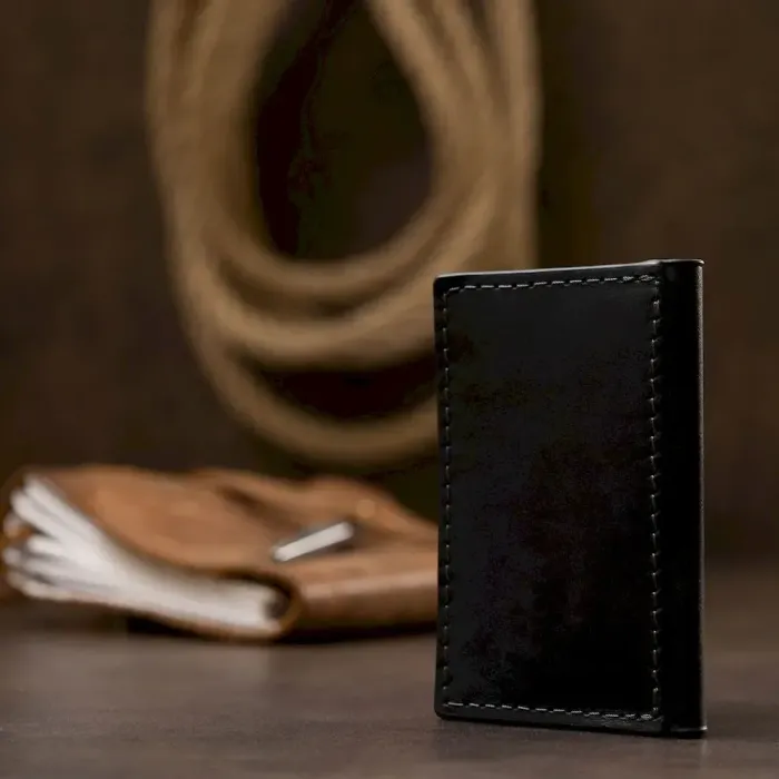 Шкіряний компактний картхолдер GRANDE PELLE 11397 Чорний