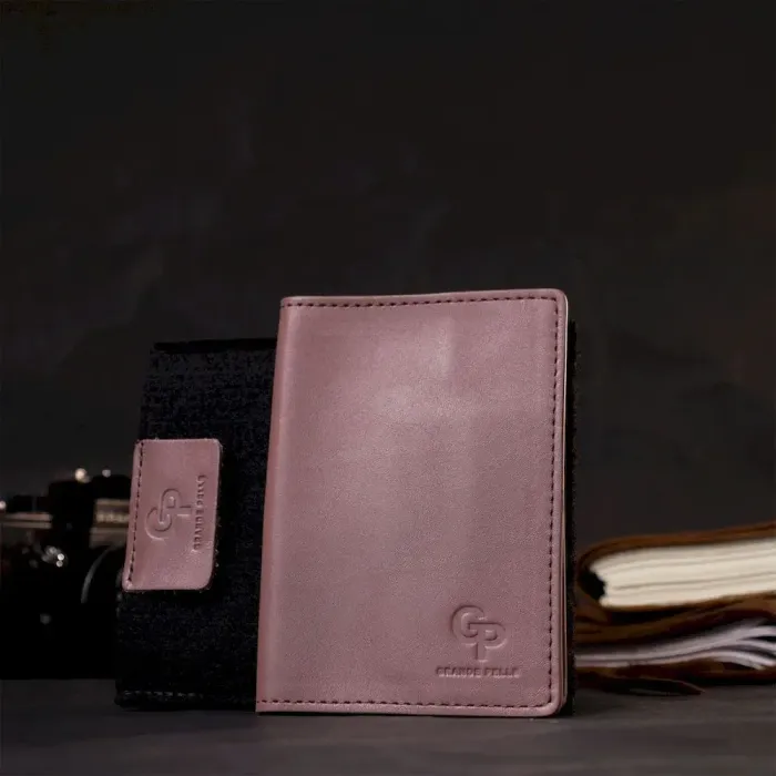 Красивая кожаная обложка на паспорт GRANDE PELLE 16795 Пудровый