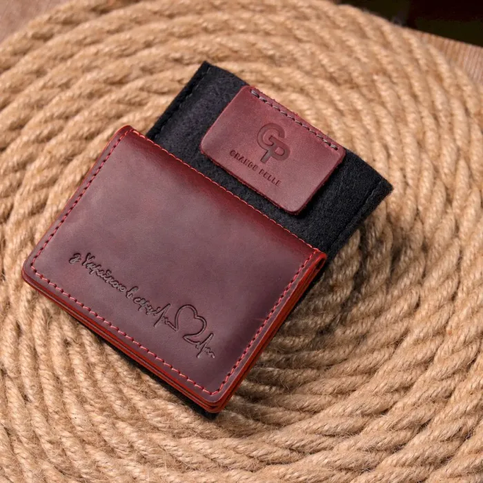 Красивая обложка на документы для женщин в винтажной коже Сердце GRANDE PELLE 16713 Бордовая