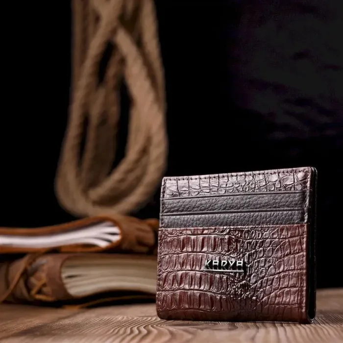 Красива візитниця з натуральної фактурної шкіри KARYA 20994 Коричневий