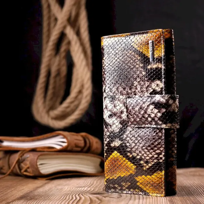 Красивый женский кошелек из натуральной фактурной кожи под змею KARYA 21029 Разноцветный