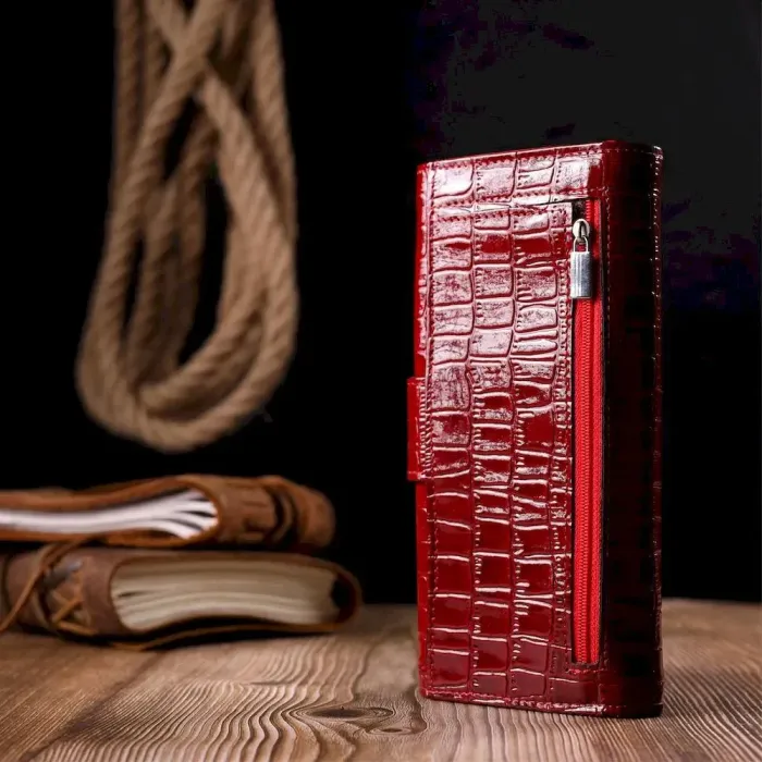 Красивый женский кошелек из натуральной лакированной фактурной кожи под крокодила KARYA 21033 Красный