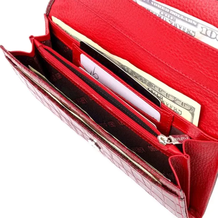 Красивий жіночий гаманець з клапаном із фактурної шкіри під крокодила KARYA 21115