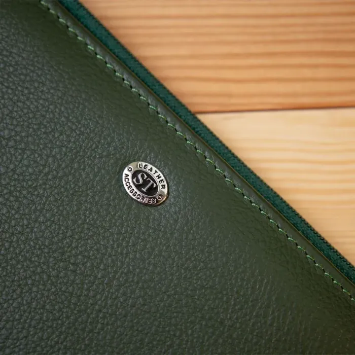 Красивий жіночий гаманець ST Leather 19377 Зелений
