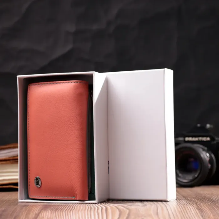 Красивий жіночий шкіряний гаманець у три складання ST Leather 19441