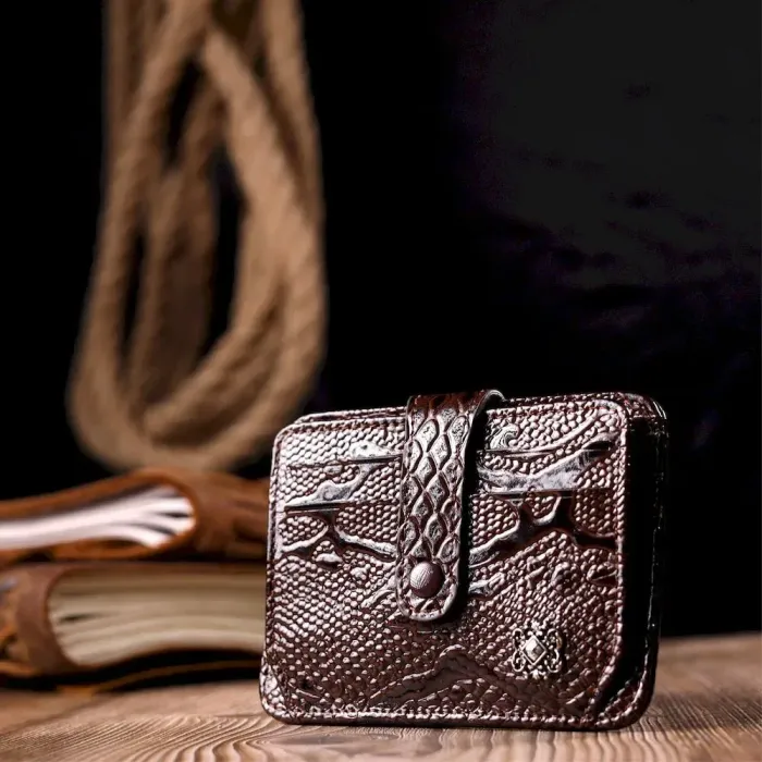 Лакована візитниця з натуральної фактурної шкіри KARYA 20956 Коричневий