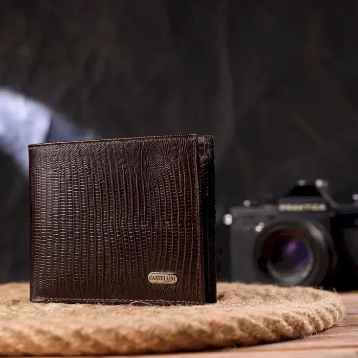 Лакированный кошелек для мужчин в два сложения из натуральной фактурной кожи CANPELLINI 21585 Коричневый