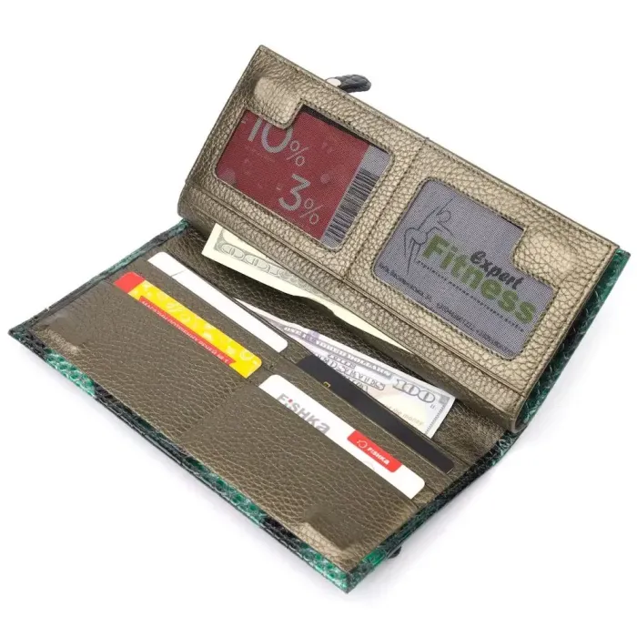 Лакированный женский горизонтальный кошелек из натуральной кожи под рептилию KARYA 21091 Зеленый