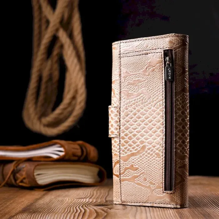 Лакированный женский кошелек из натуральной фактурной кожи KARYA 21026 Бежевый