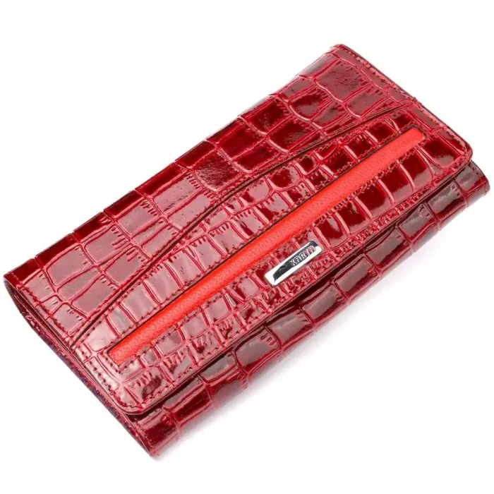 Лакированный женский кошелек из натуральной фактурной кожи под крокодила KARYA 21022 Красный