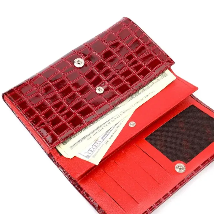 Лакированный женский кошелек из натуральной фактурной кожи под крокодила KARYA 21022 Красный