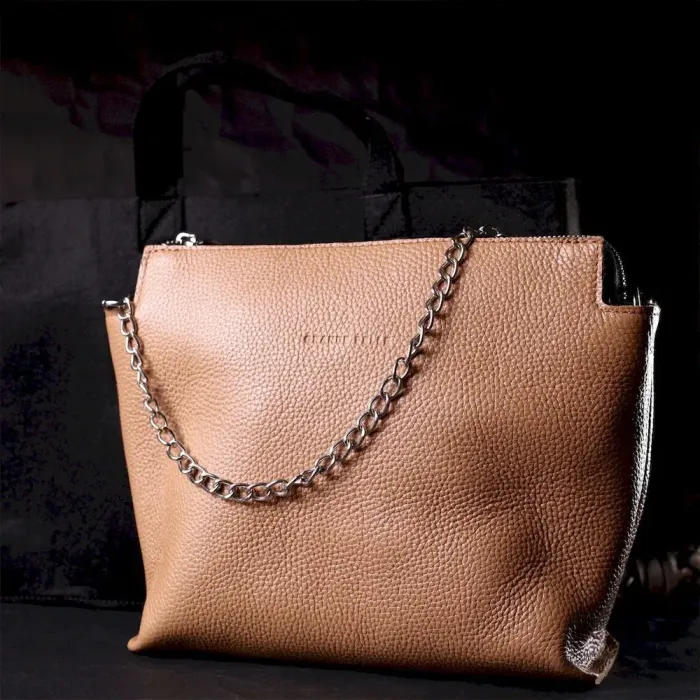 Лаконічна містка сумка для жінок з натуральної шкіри GRANDE PELLE 11696 Бежева