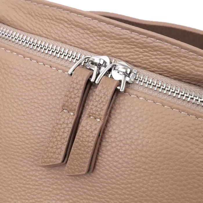 Летняя женская сумка через плечо в классическом цвете из натуральной кожи Vintage 22657 Бежевая