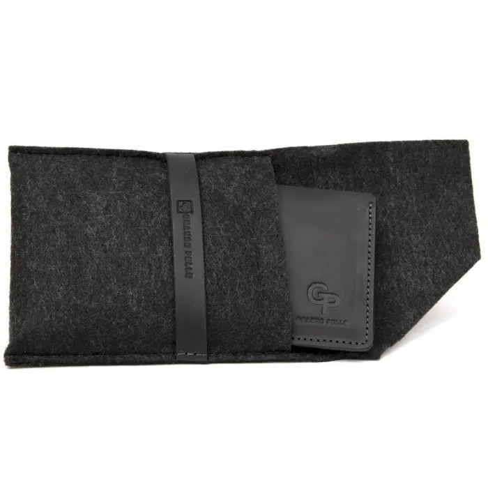 Матове шкіряне портмоне GRANDE PELLE 11457 Чорний