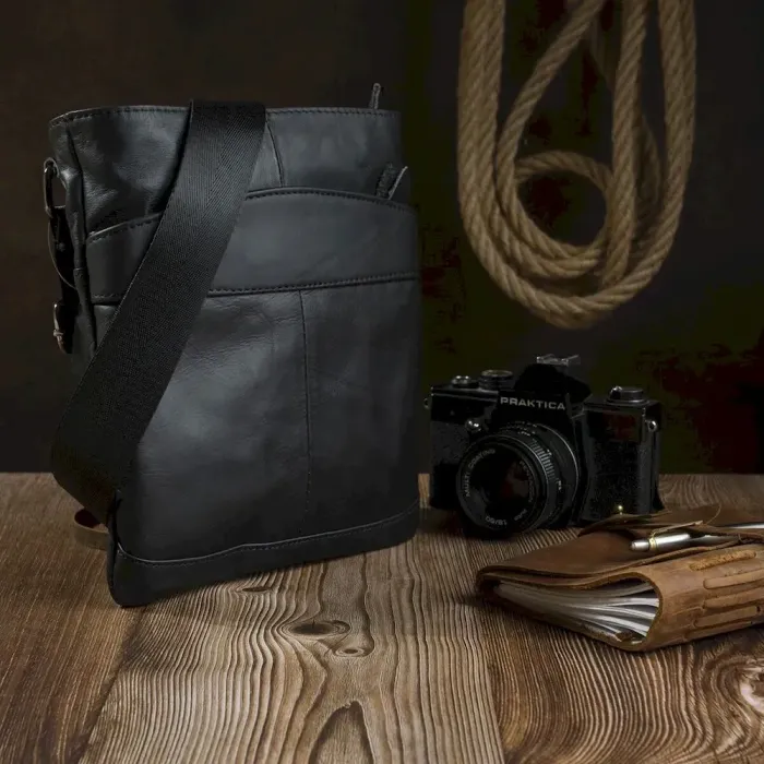 Месенджер чоловічий матовий з чорним рядком Vintage 14729 Чорна