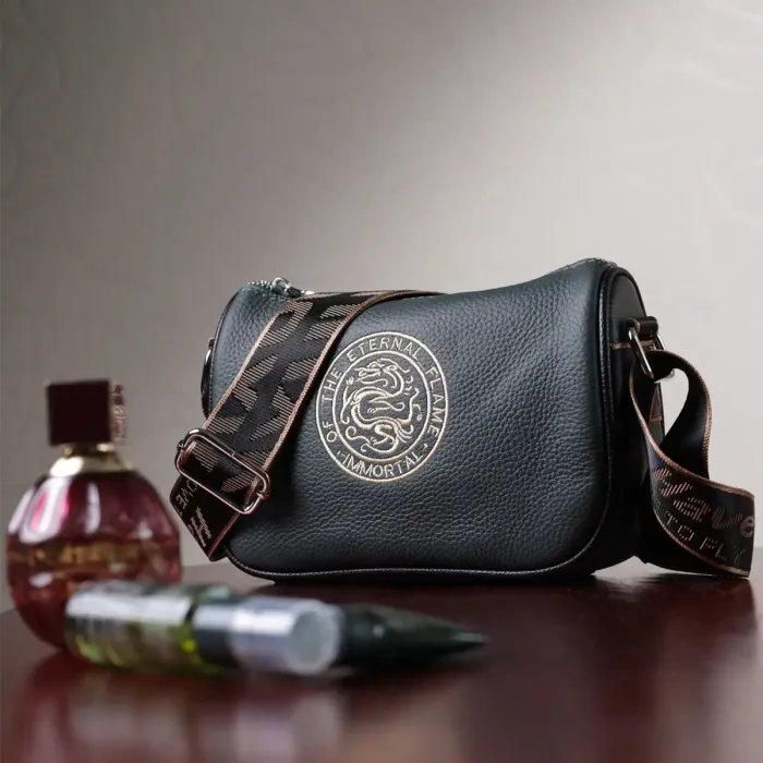 Модная женская сумка с вышивкой на лицевой стороне из натуральной кожи Vintage 22627 Темно-зеленая