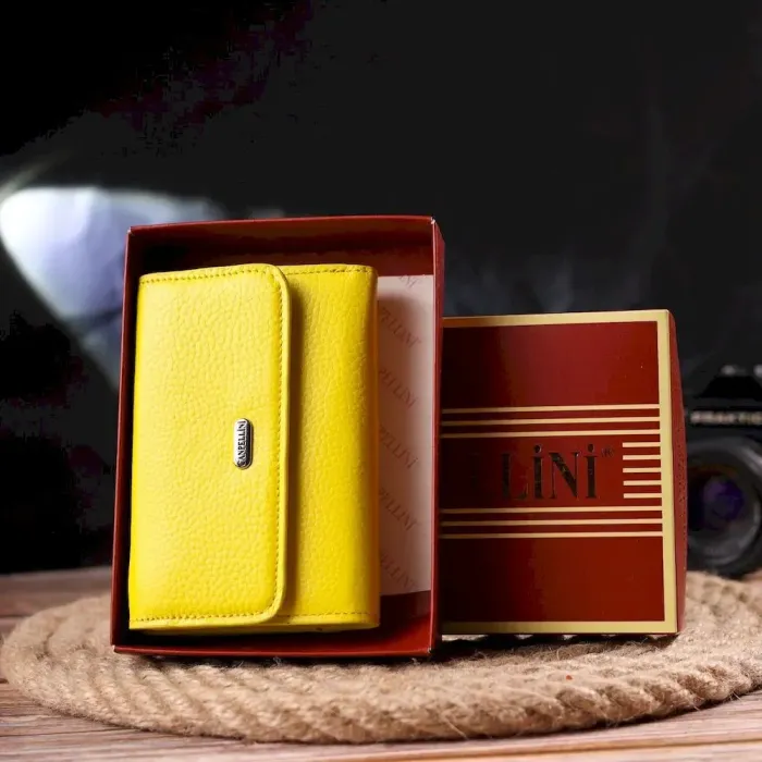 Молодіжний яскравий гаманець із натуральної шкіри флотар CANPELLINI 21597 Лимонний