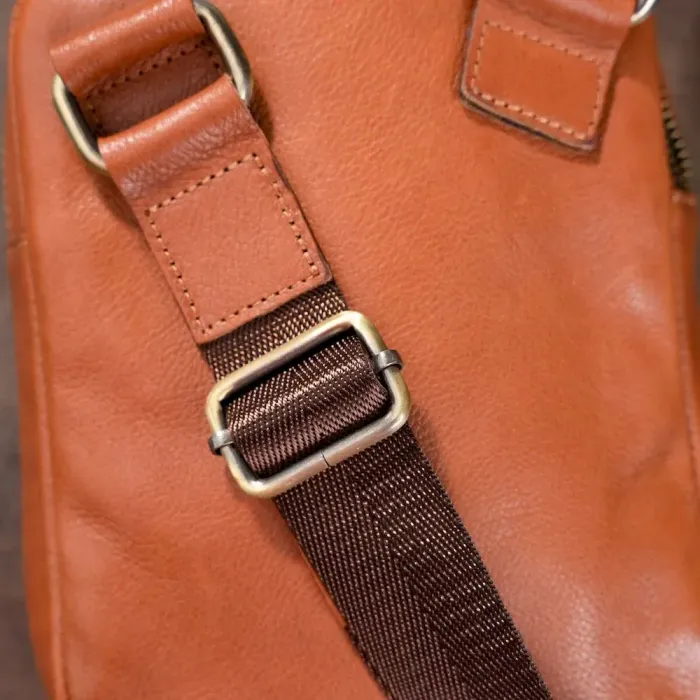 Чоловіча шкіряна сумка SHVIGEL 19104 Руда