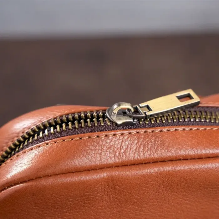 Чоловіча шкіряна сумка SHVIGEL 19104 Руда