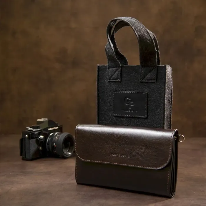 Чоловічий клатч із натуральної шкіри GRANDE PELLE 11426 Коричневий