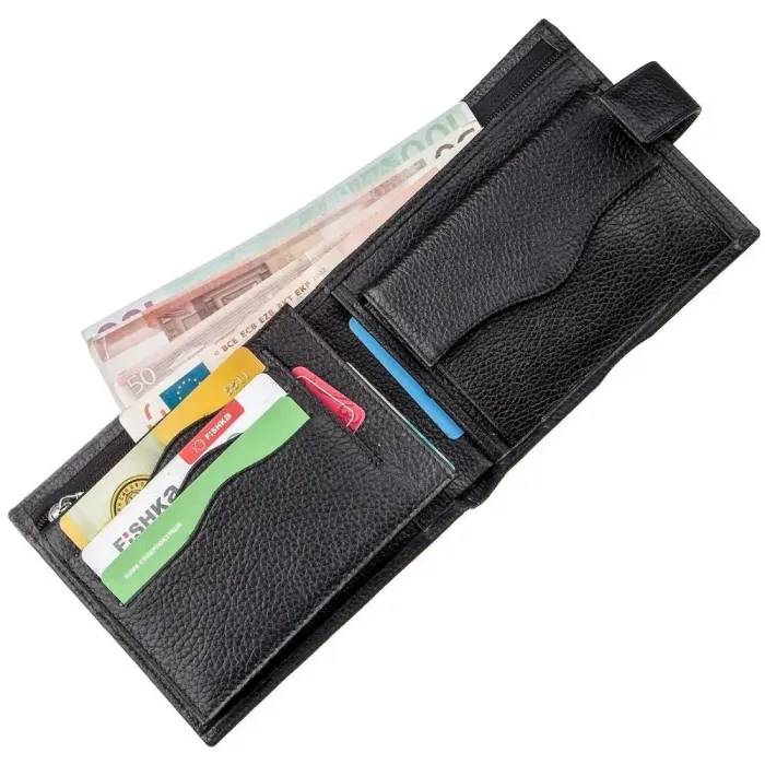 Чоловічий гаманець із хлястиком шкіряний флотар KARYA 17370 Чорний