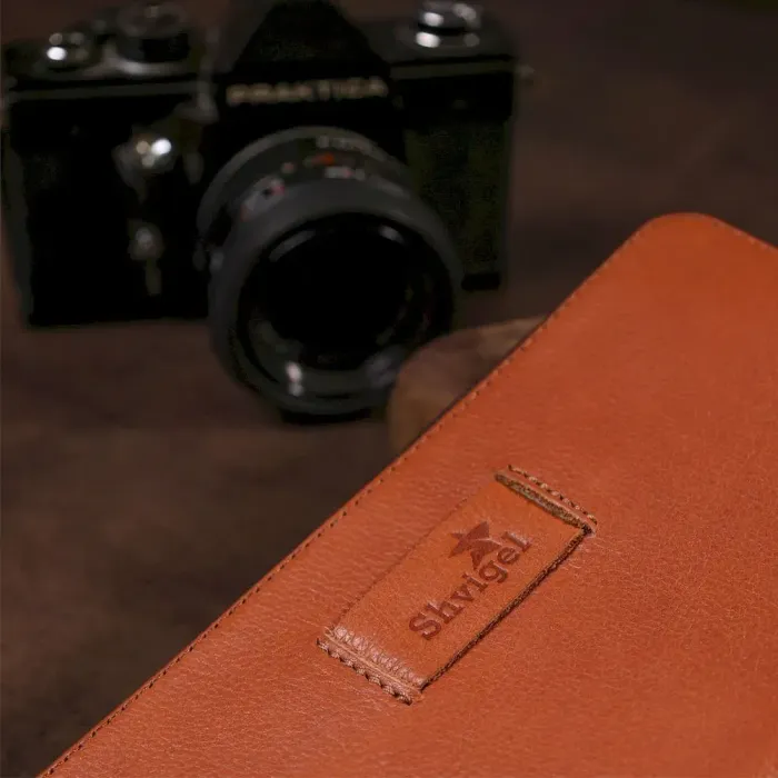 Чоловічий шкіряний клатч SHVIGEL 19122 Коричневий