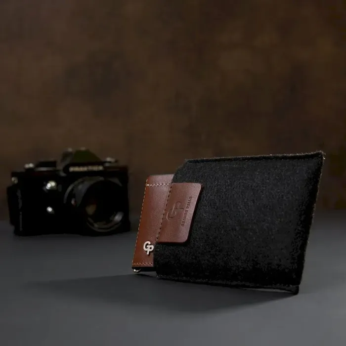 Чоловічий шкіряний затискач для грошей GRANDE PELLE 11361 Коричневий