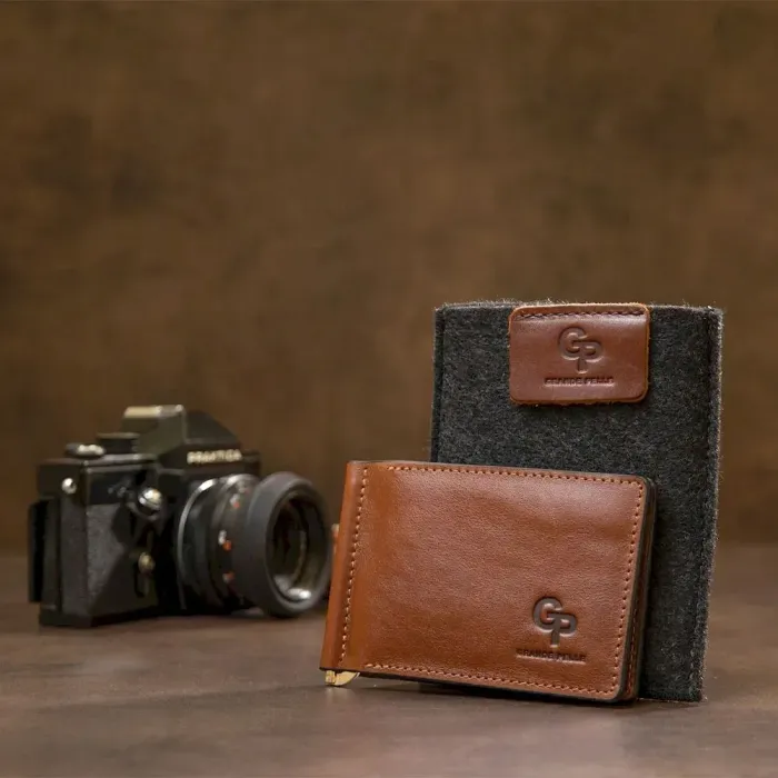 Чоловічий шкіряний затискач для грошей GRANDE PELLE 11474 Коричневий