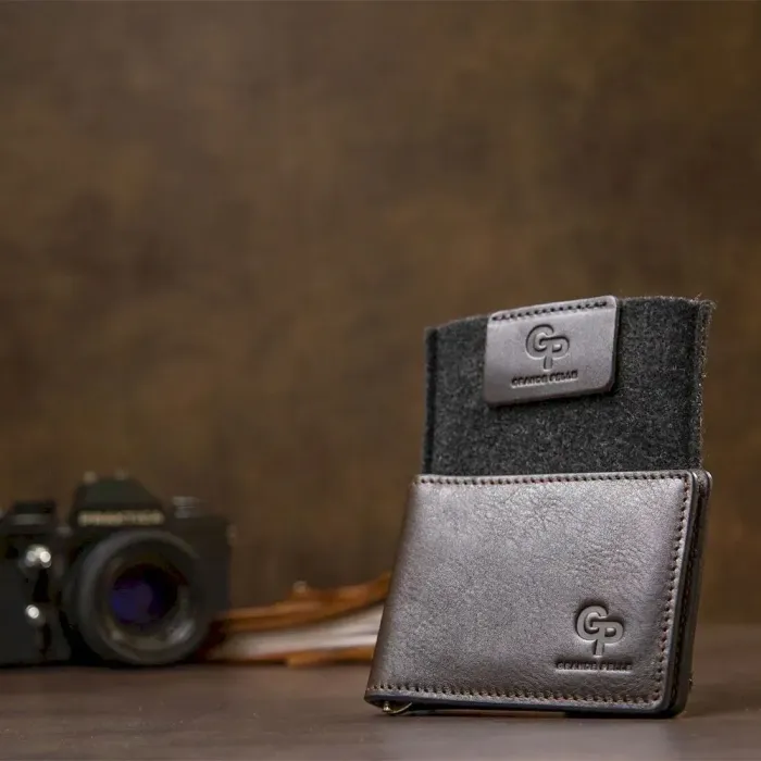 Чоловічий шкіряний затискач для грошей GRANDE PELLE 11478 Коричневий