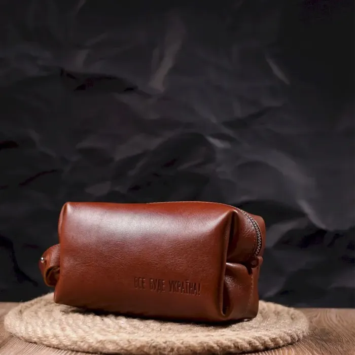 Чоловічий несесер середнього розміру з гладкої шкіри на блискавці GRANDE PELLE 16766 Світло-коричневий