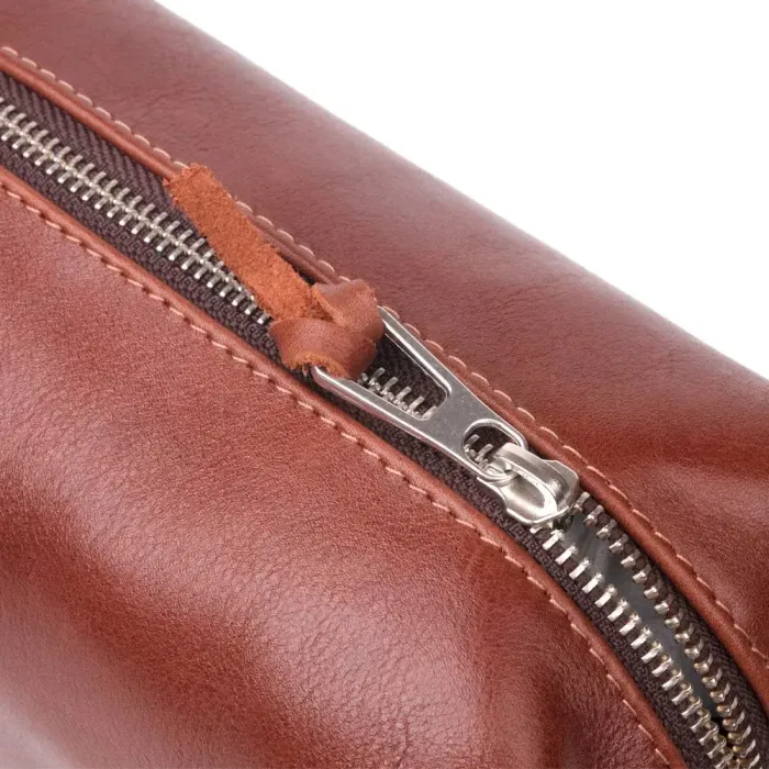 Чоловічий несесер середнього розміру з гладкої шкіри на блискавці GRANDE PELLE 16766 Світло-коричневий