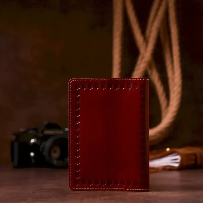 Надійна шкіряна обкладинка на паспорт SHVIGEL 16133