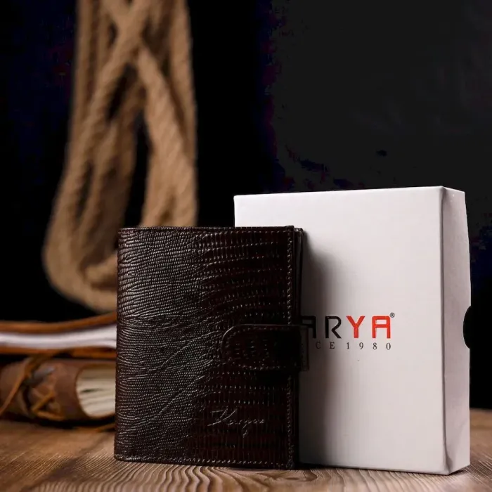 Надійний чоловічий гаманець із фактурної шкіри KARYA 21039 Коричневий