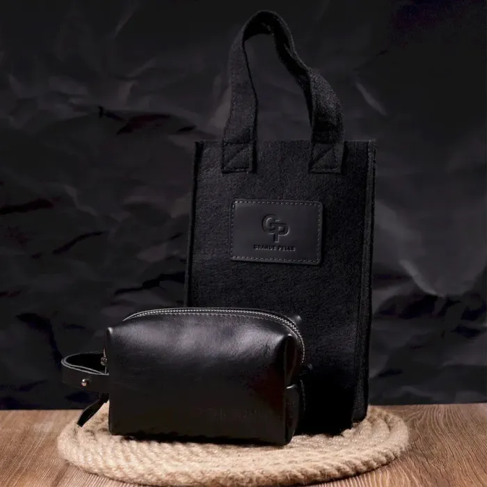 Невелика косметичка з гладкої шкіри на блискавці Україна GRANDE PELLE 16761 Чорна