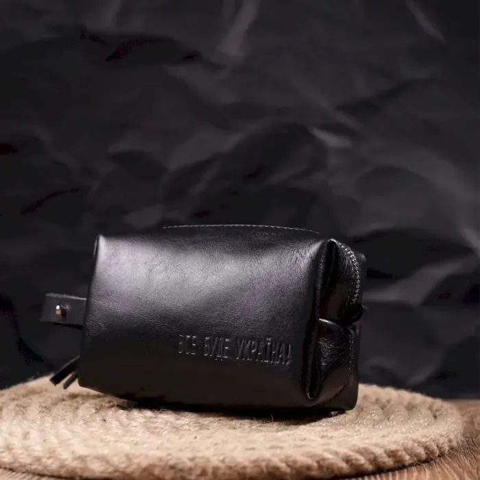 Невелика косметичка з гладкої шкіри на блискавці Україна GRANDE PELLE 16761 Чорна