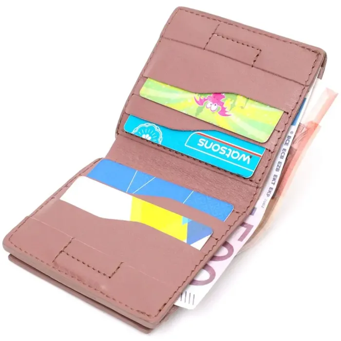 Невеликий портмоне з натуральної шкіри GRANDE PELLE 16799 Пудровий