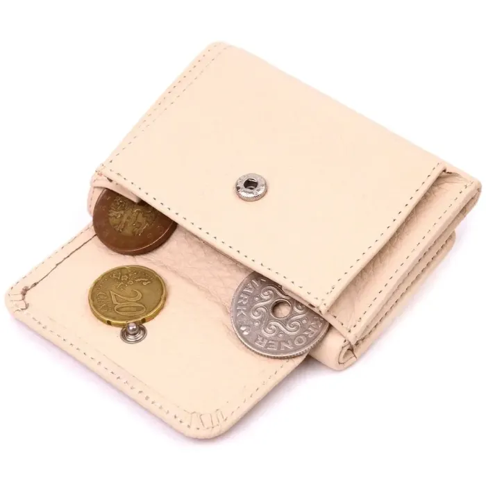 Невеликий жіночий портмоне з монетницею з натуральної шкіри KARYA 21320 Молочний