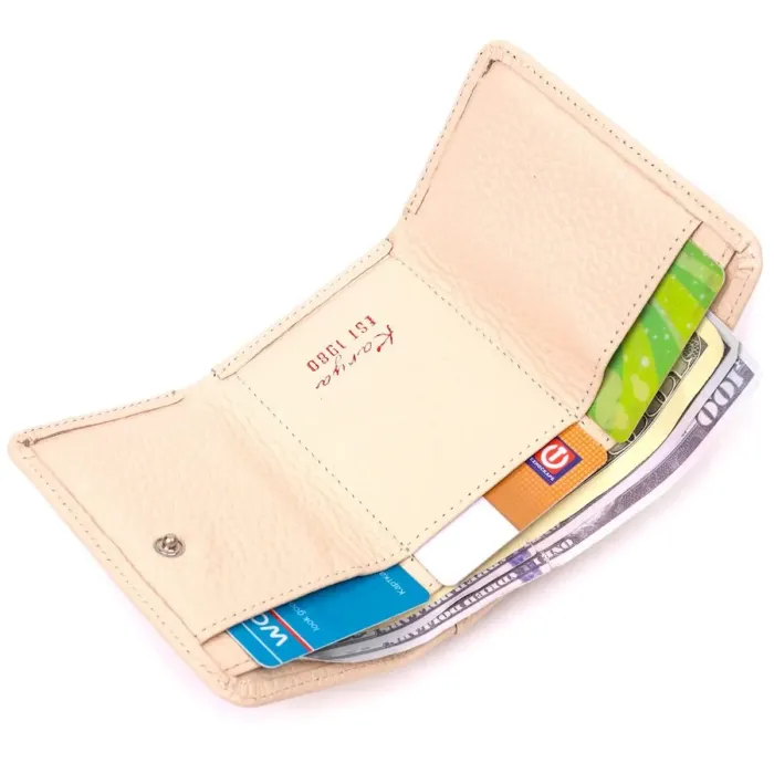 Невеликий жіночий портмоне з монетницею з натуральної шкіри KARYA 21320 Молочний