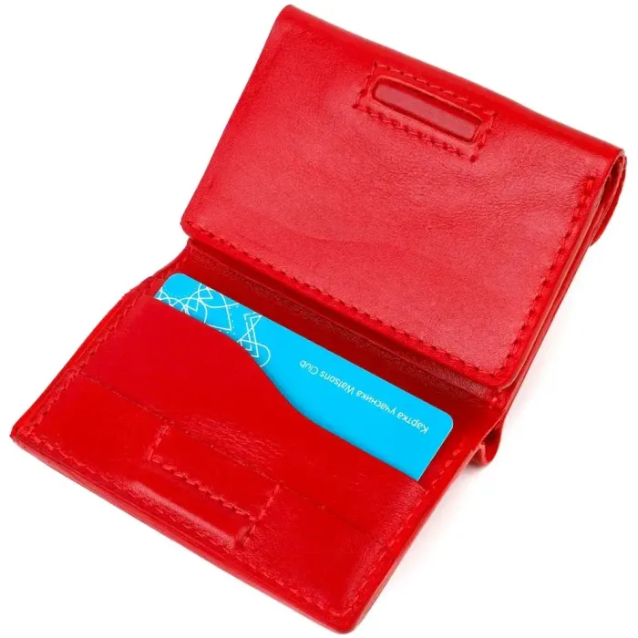 Невеликий жіночий портмоне в три складення GRANDE PELLE 16785 Червоний