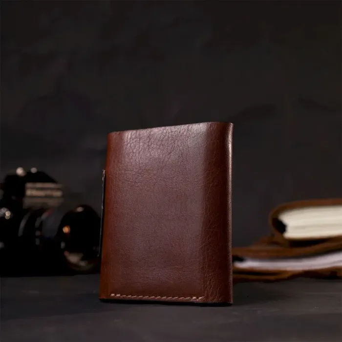 Невеликий гаманець з натуральної шкіри в три додавання GRANDE PELLE 11662 Коричневий