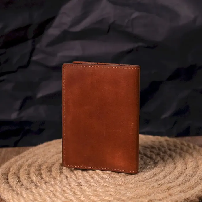 Оригінальна обкладинка на паспорт із вінтажної шкіри Україна GRANDE PELLE 16728 Світло-коричнева