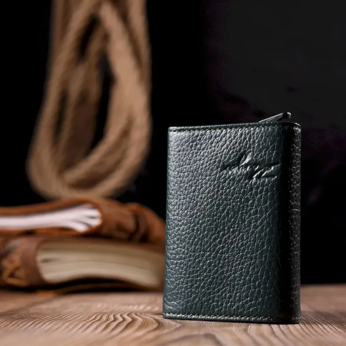 Оригінальна візитниця з натуральної зернистої шкіри KARYA 20976 Зелений