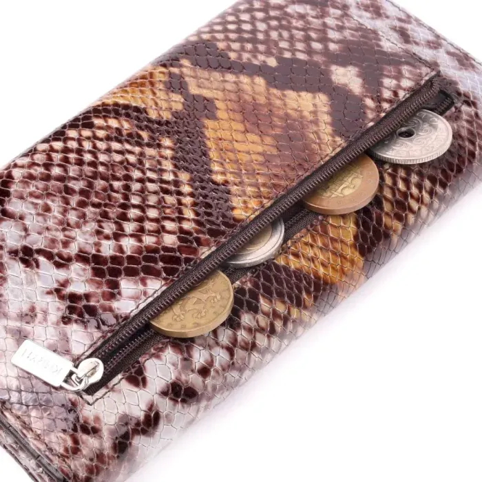 Оригинальный женский кошелек из натуральной фактурной кожи под змею KARYA 21012 Коричневый