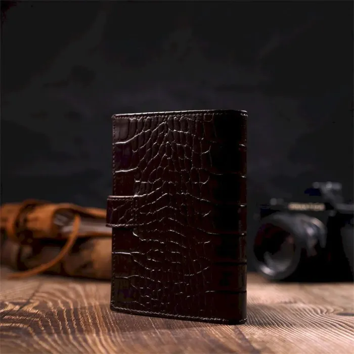 Портмоне фактурне для чоловіків з натуральної шкіри з тисненням під крокодила BOND 22058 Коричневий