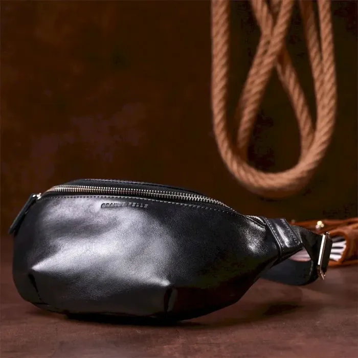 Поясна сумка GRANDE PELLE 11140 Чорна