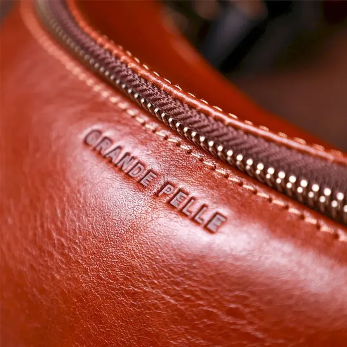 Поясна сумка GRANDE PELLE 11141 Коричнева